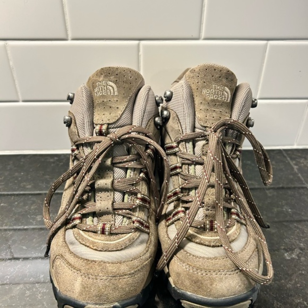Women's‎ northface boots 6.5 - Picture 3 of 8